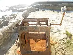 Le treuil qui permettait de haler les bateaux à Pors-Loubous.