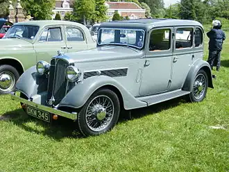 Rover 10&nbsp;P1 6-light saloon