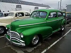 Deux portes de 1946.