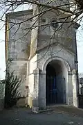 Église Saint-Pierre, porche.