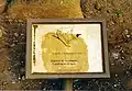 Plaque dans la partie basse du fort