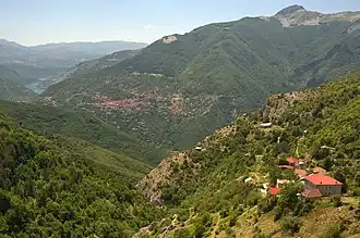 Galitchnik dans son environnement.