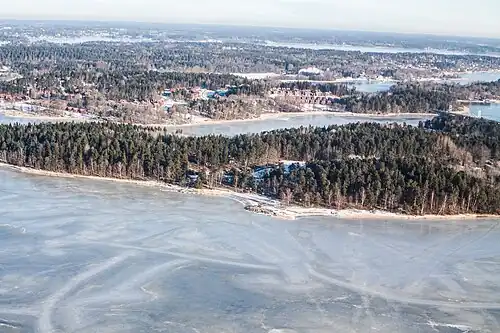 L'extrémité ouest de l'île de Vaxön .