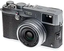 Description de l'image 2013 Fujifilm X100S 2013 CP+.jpg.