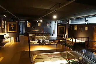 La salle du premier étage.