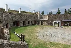 Cour du fort Ostróg