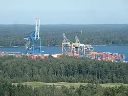 Vuosaari vu de la tour Cirrus.