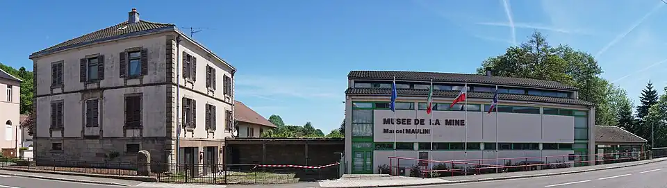Le musée et la maison du docteur Maulini avant les travaux d'agrandissement.