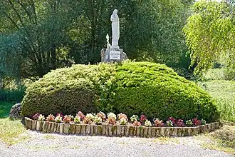 Statue de la Vierge.