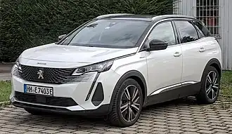 3/4 avant, version Hybrid4.