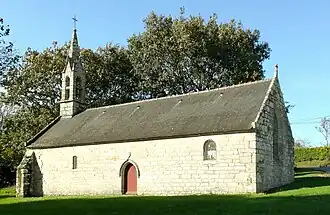 Chapelle Sainte-Candide de Locunduff, vue extérieure d'ensemble.