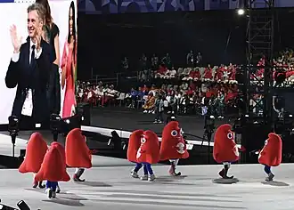 Danse des mascottes.