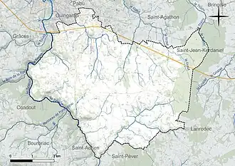 Carte en couleur présentant le réseau hydrographique de la commune