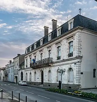 n°23 : hôtel Planté (1864), siège du Conseil départemental des Landes