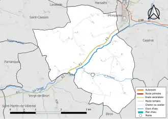 Carte en couleur présentant le réseau hydrographique de la commune
