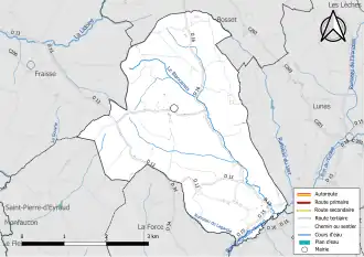 Carte en couleur présentant le réseau hydrographique de la commune