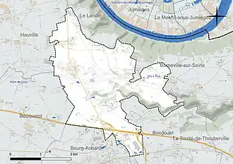 Carte en couleur présentant le réseau hydrographique de la commune