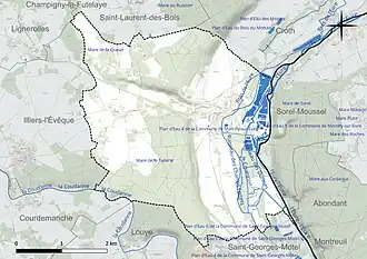 Carte en couleur présentant le réseau hydrographique de la commune