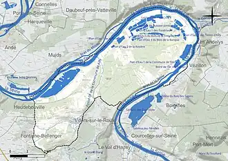 Carte en couleur présentant le réseau hydrographique de la commune