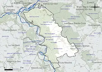 Carte en couleur présentant le réseau hydrographique de la commune
