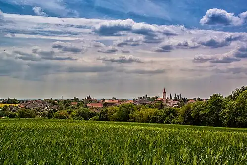 Mšeno : vue générale.
