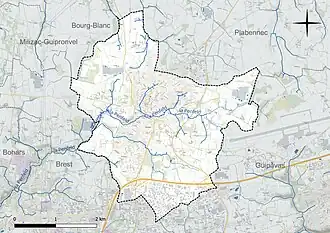 Carte en couleur présentant le réseau hydrographique de la commune