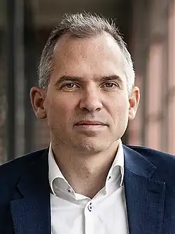 Description de l'image 2Photographers Matthias Diependaele (cropped).jpg.