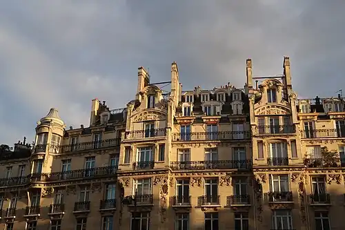 1 à 5, avenue Mozart.