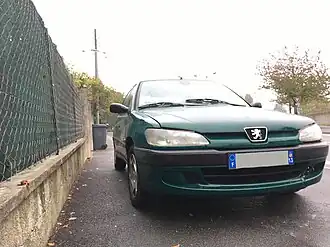 Coupé 3 portes, berline tricorps 4 portes et berline bicorps 5 portes