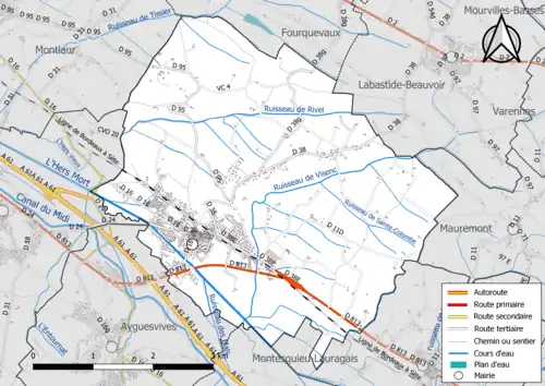 Carte en couleur présentant le réseau hydrographique de la commune