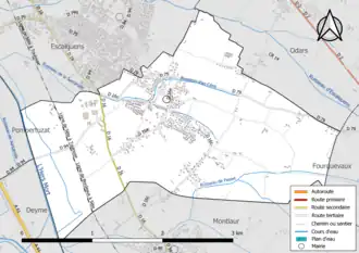 Carte en couleur présentant le réseau hydrographique de la commune