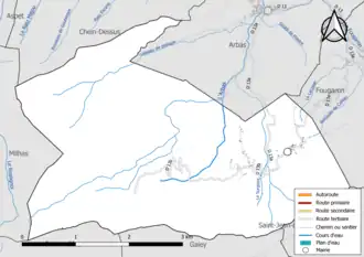 Carte en couleur présentant le réseau hydrographique de la commune