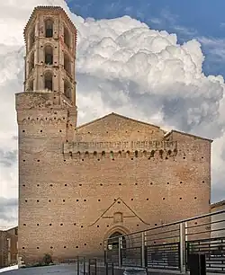 Façade de l'église Saint-Martin.