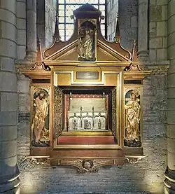 Armoire de la châsse de saint Hilaire de Toulouse.