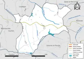 Carte en couleur présentant le réseau hydrographique de la commune