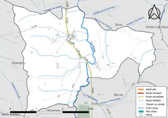 Carte en couleur présentant le réseau hydrographique de la commune
