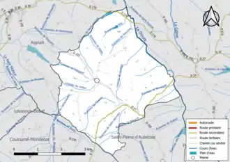 Carte en couleur présentant le réseau hydrographique de la commune