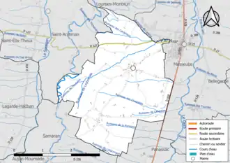 Carte en couleur présentant le réseau hydrographique de la commune