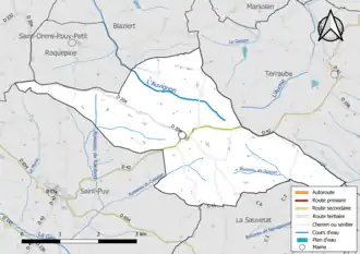 Carte en couleur présentant le réseau hydrographique de la commune