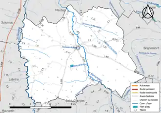 Carte en couleur présentant le réseau hydrographique de la commune