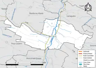Carte en couleur présentant le réseau hydrographique de la commune