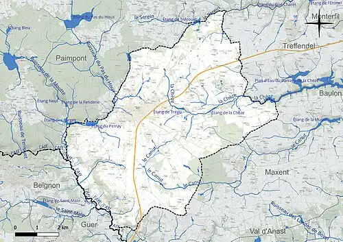 Carte en couleur présentant le réseau hydrographique de la commune