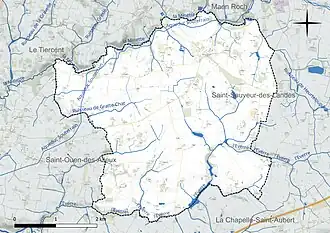 Carte en couleur présentant le réseau hydrographique de la commune
