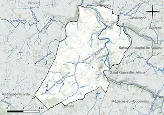Carte en couleur présentant le réseau hydrographique de la commune