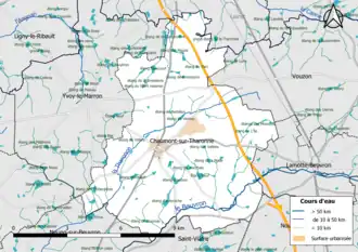 Carte en couleur présentantle réseau hydrographique de la commune