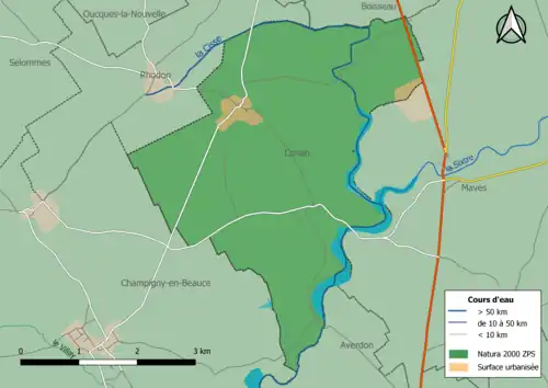 Une partie du territoire communal est incluse dans le site Natura 2000 la « Petite Beauce ».