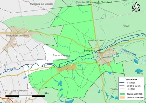 la « Sologne », un site Natura 2000, couvre une grande partie de la commune.
