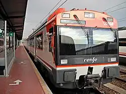 S-470 effectuant une relation régionale entre Valladolid et Ávila.