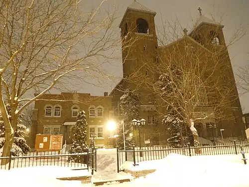 Description de l'image 4949 rue de Verdun - 01.jpg.