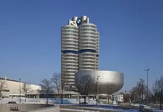 Tour et Musée BMW.